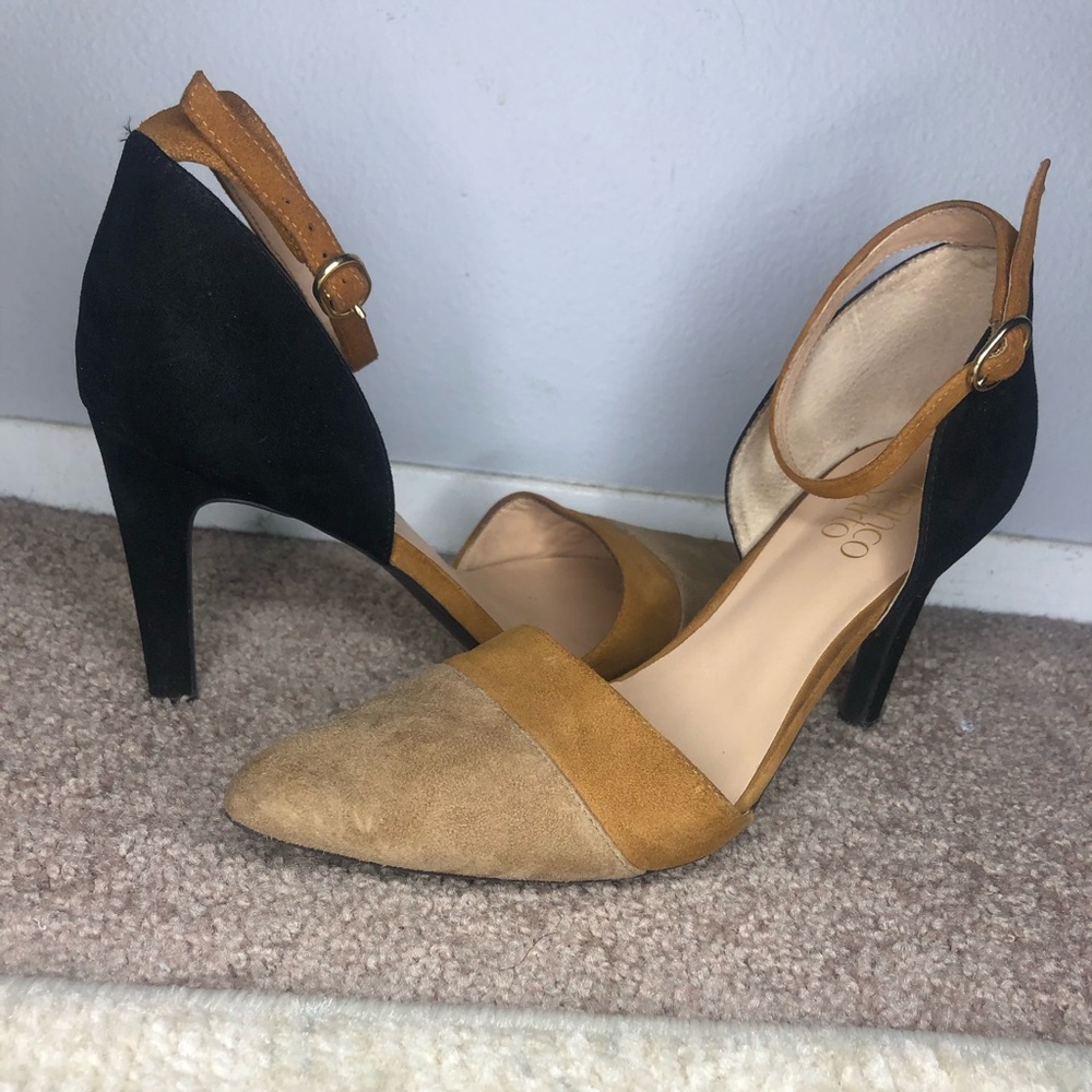 Beige closed toes heels.